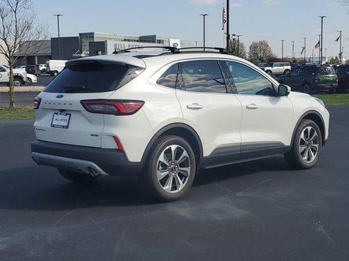 2025 Ford Escape Platinum
