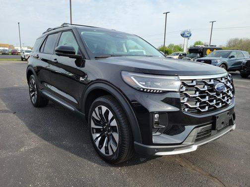 Agate Black Metallic 2026 Ford Explorer Platinum