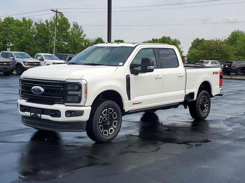 2025 Ford F-250 Platinum