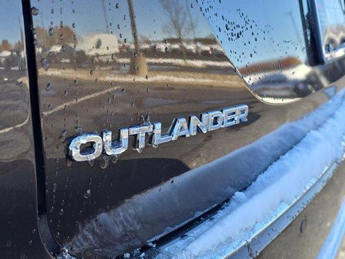 2024 Mitsubishi Outlander SEL