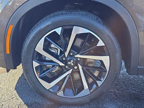 2024 Mitsubishi Outlander SEL