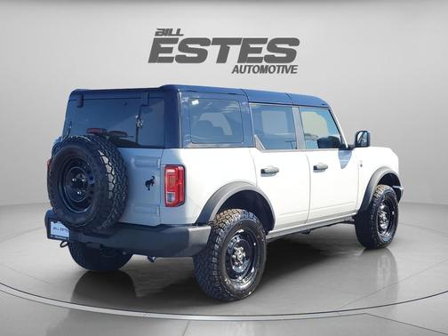 Avalanche Gray 2026 Ford Bronco Big Bend