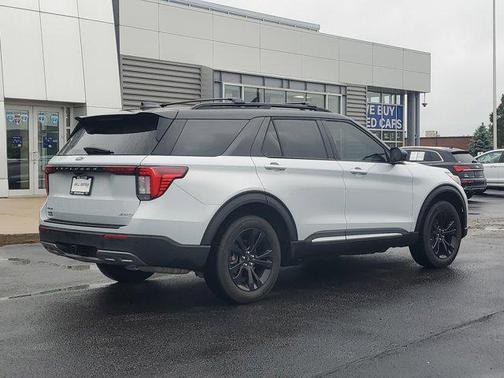 2025 Ford Explorer Active