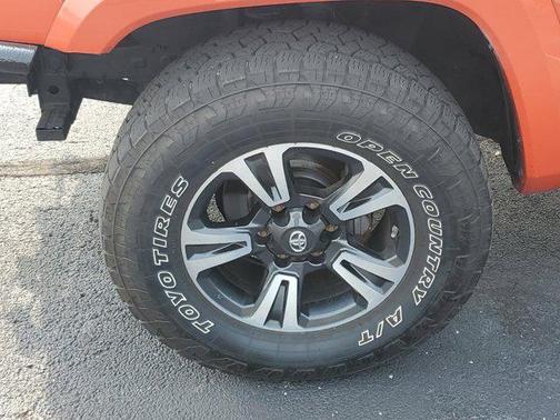 2017 Toyota Tacoma TRD Sport