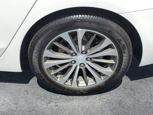 2018 Buick LaCrosse Essence