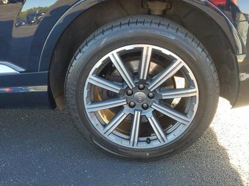 2017 Audi Q7 3.0T Premium