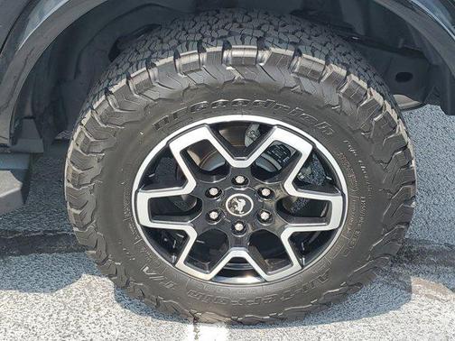 2024 Ford Bronco Outer Banks