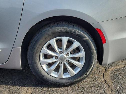 2018 Chrysler Pacifica Touring-L