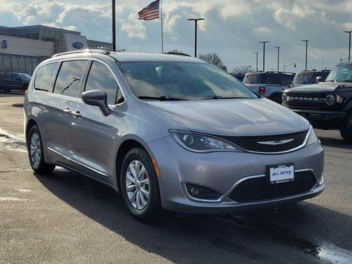 2018 Chrysler Pacifica Touring-L