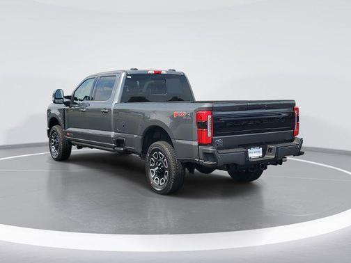 2025 Ford F-350 Platinum