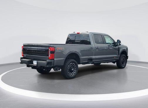 2025 Ford F-350 Platinum