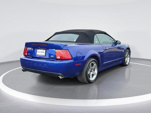 2003 Ford Mustang SVT Cobra
