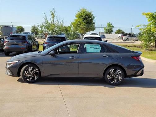 2025 Hyundai ELANTRA Sport
