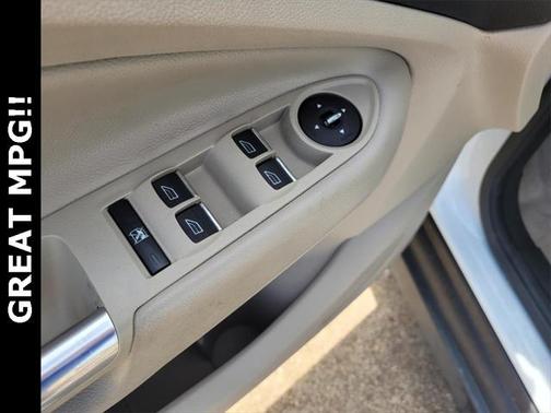 2014 Ford C-Max Hybrid SE