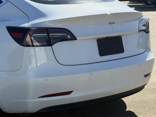 2020 Tesla Model 3 Standard Range