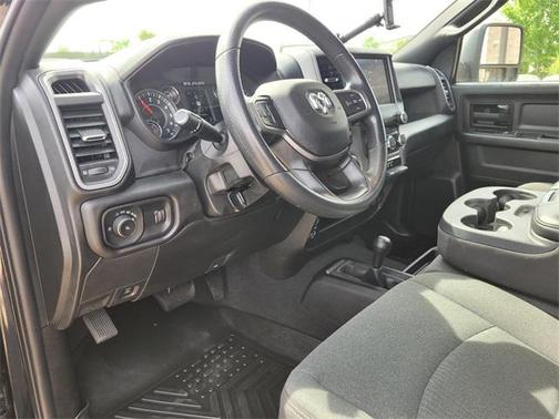 2024 RAM 2500 Tradesman Crew Cab 4x4 6'4' Box