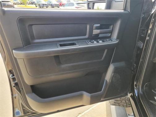 2024 RAM 2500 Tradesman Crew Cab 4x4 6'4' Box