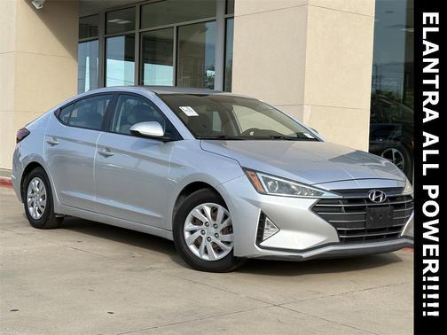 2019 Hyundai ELANTRA SE