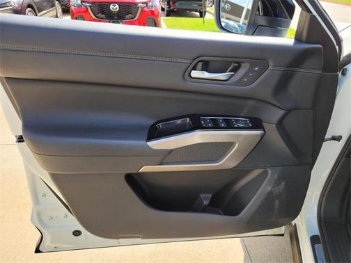 2023 Nissan Pathfinder Platinum FWD