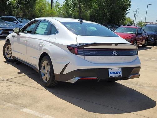 2025 Hyundai SONATA SE