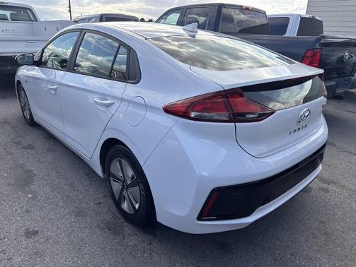 2019 Hyundai IONIQ Hybrid Blue