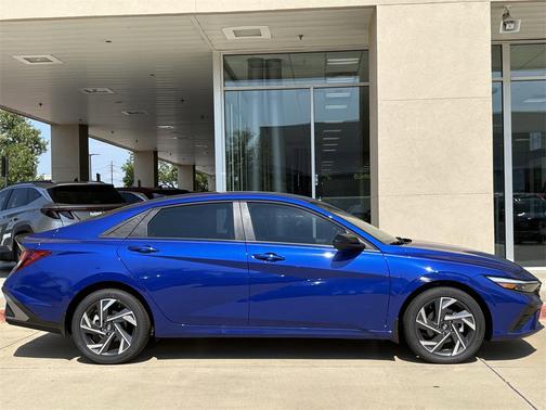 2025 Hyundai ELANTRA Sport