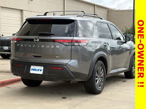 2023 Nissan Pathfinder SV FWD