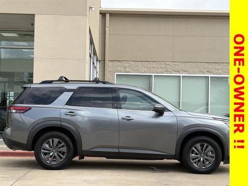 2023 Nissan Pathfinder SV FWD