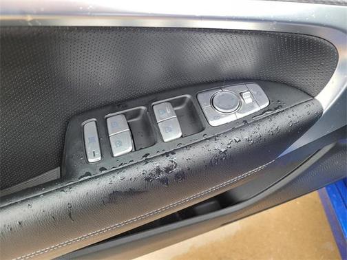 2022 Genesis G70 2.0T RWD