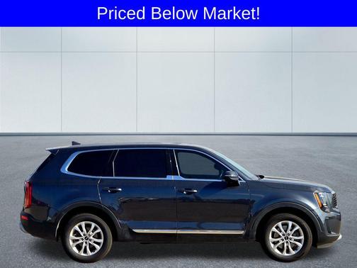 2022 Kia Telluride LX