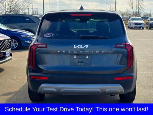 2022 Kia Telluride LX