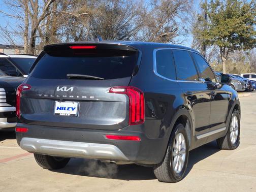 2022 Kia Telluride LX