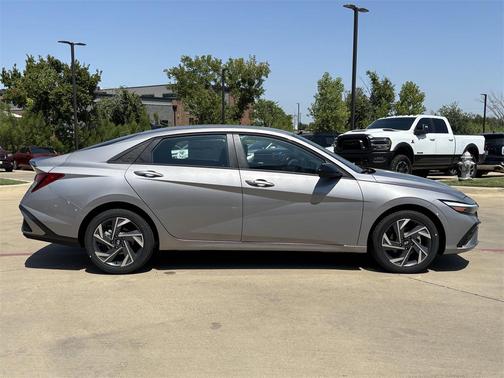 2025 Hyundai ELANTRA Sport