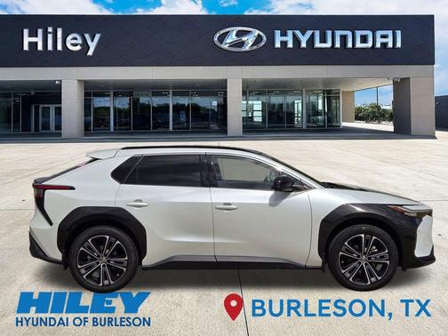 Wind Chill Pearl 2023 Toyota bZ4X Limited