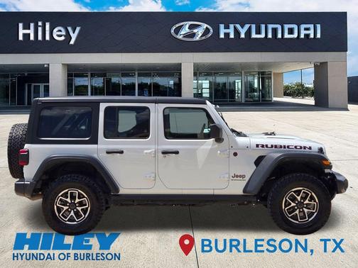 Bright White Clearcoat 2026 Jeep Wrangler Rubicon