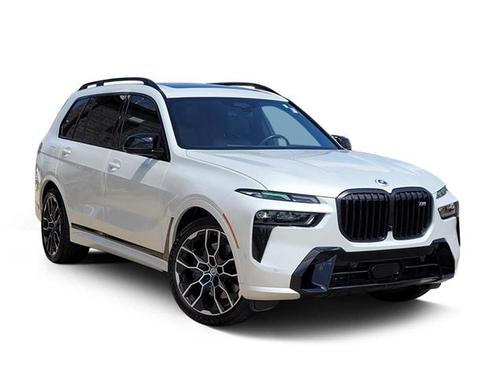 2023 BMW X7 M60i