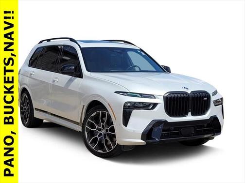 2023 BMW X7 M60i