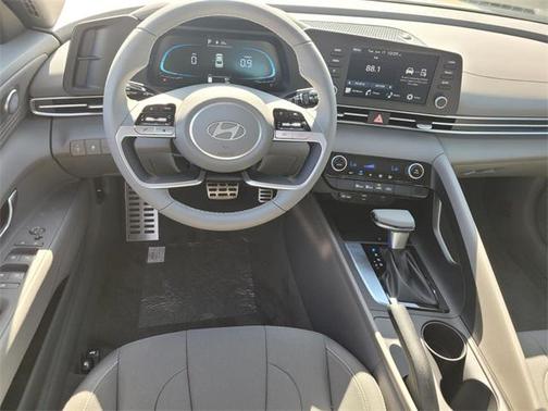 2025 Hyundai ELANTRA Sport