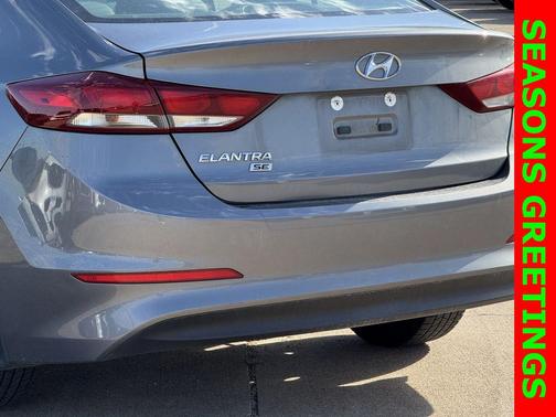 2018 Hyundai ELANTRA SE