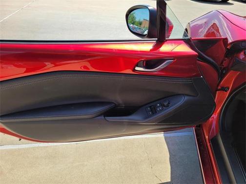 2025 Mazda MX-5 Miata RF Grand Touring