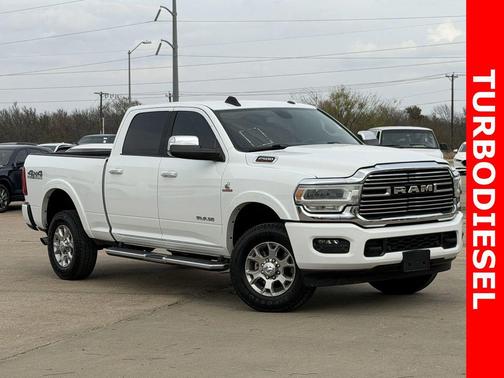 2022 RAM 2500 Laramie Crew Cab 4x4 6'4' Box