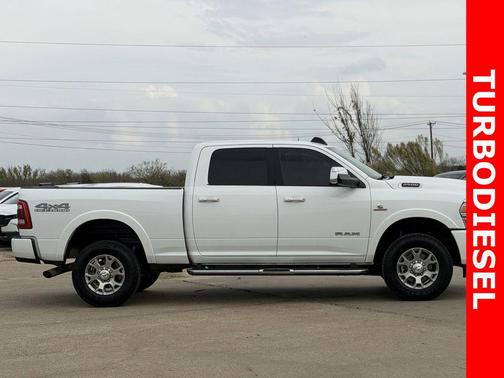 2022 RAM 2500 Laramie Crew Cab 4x4 6'4' Box