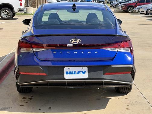 2025 Hyundai ELANTRA Sport