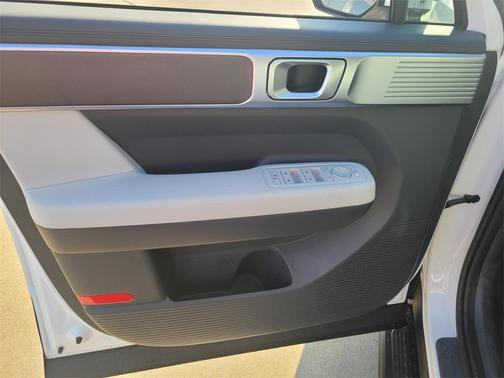 2025 Hyundai SANTA FE SE