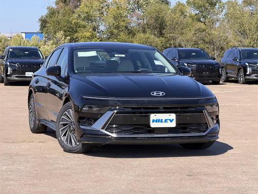 2025 Hyundai SONATA Hybrid Limited