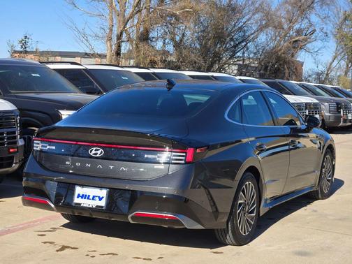 2025 Hyundai SONATA Hybrid Limited