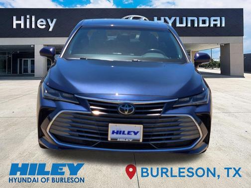 Parisian Night Pearl 2019 Toyota Avalon Limited
