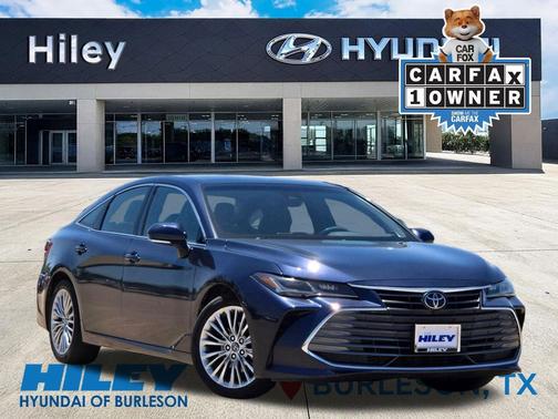 Parisian Night Pearl 2019 Toyota Avalon Limited