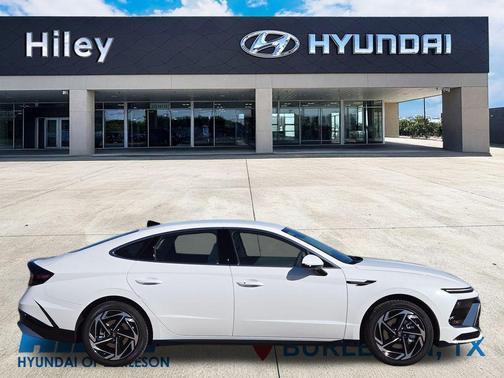 2026 Hyundai SONATA SEL