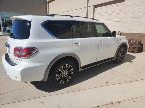 2017 Nissan Armada Platinum